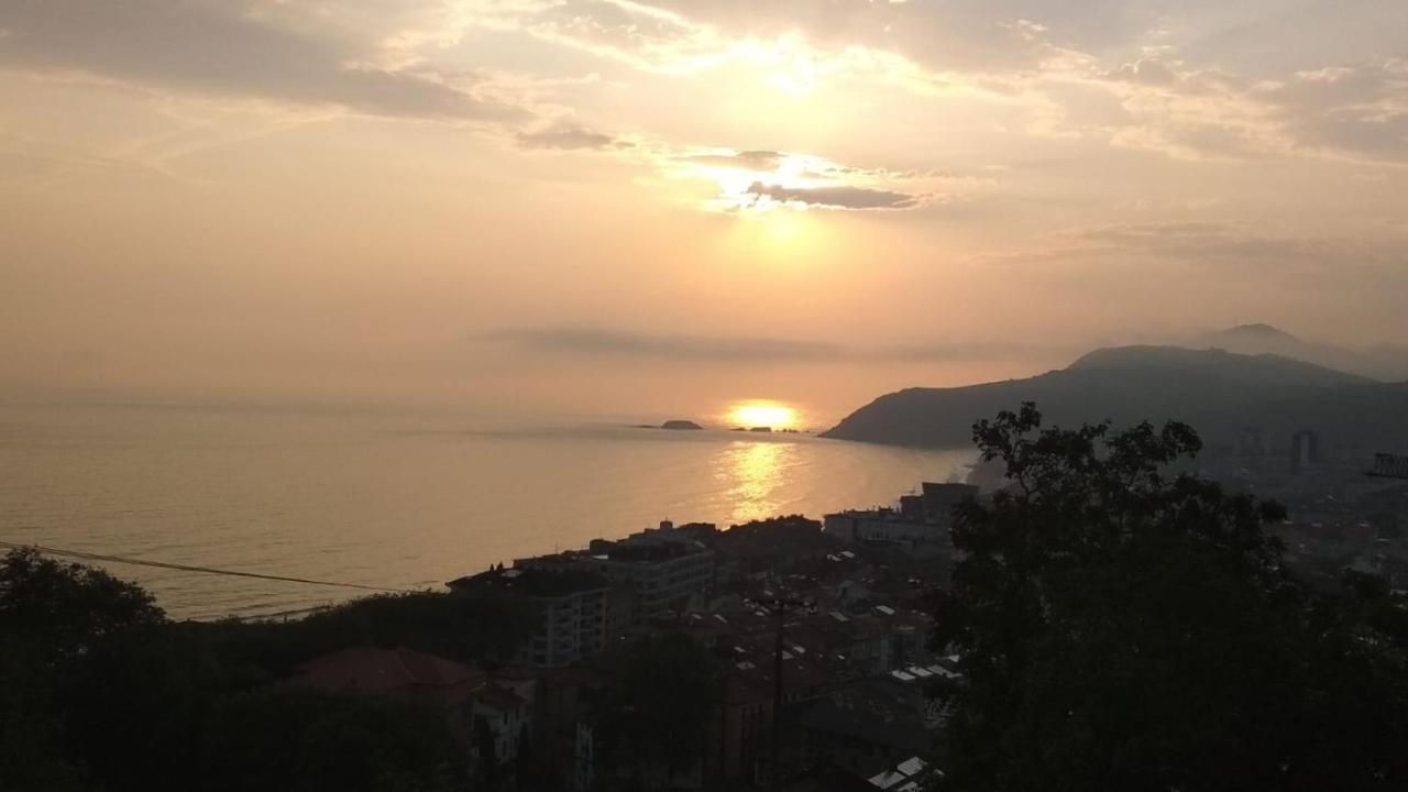 Sarakatua15: Spacious Family With Spectacular Views * Zarautz